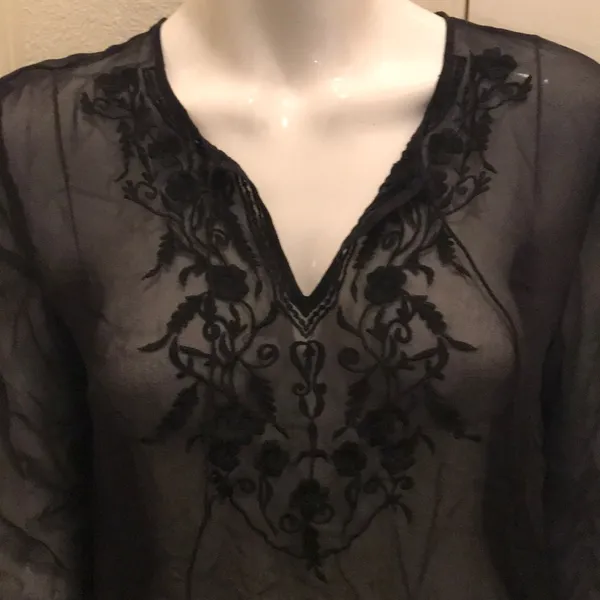 Cover up Black Size M - Image 2