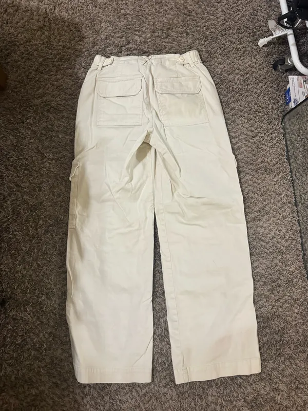 Universal Threads Cargo Jeans - Image 2