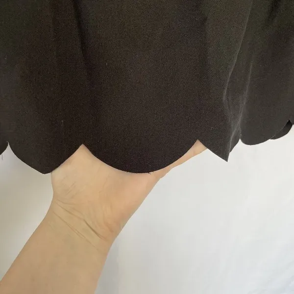 Black Scalloped Hem Mini Skirt With Side Zipper Closure business casual comfort‎ - Image 2