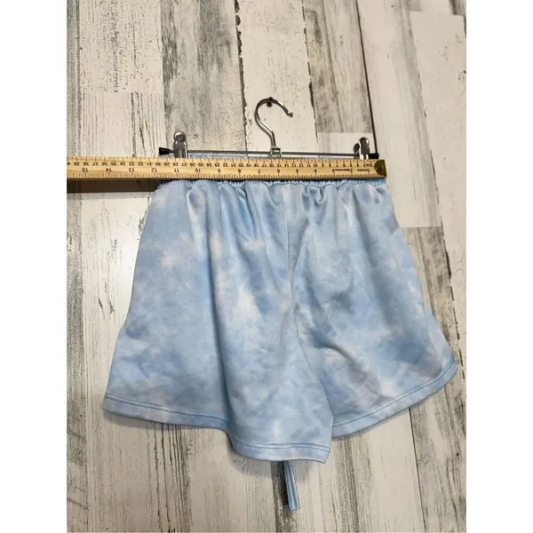Blue shorts size medium - Image 6