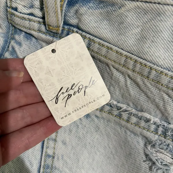 Free People We the Free Women Light Wash Blue Denim Jean Shorts 25 Festival New - Image 9