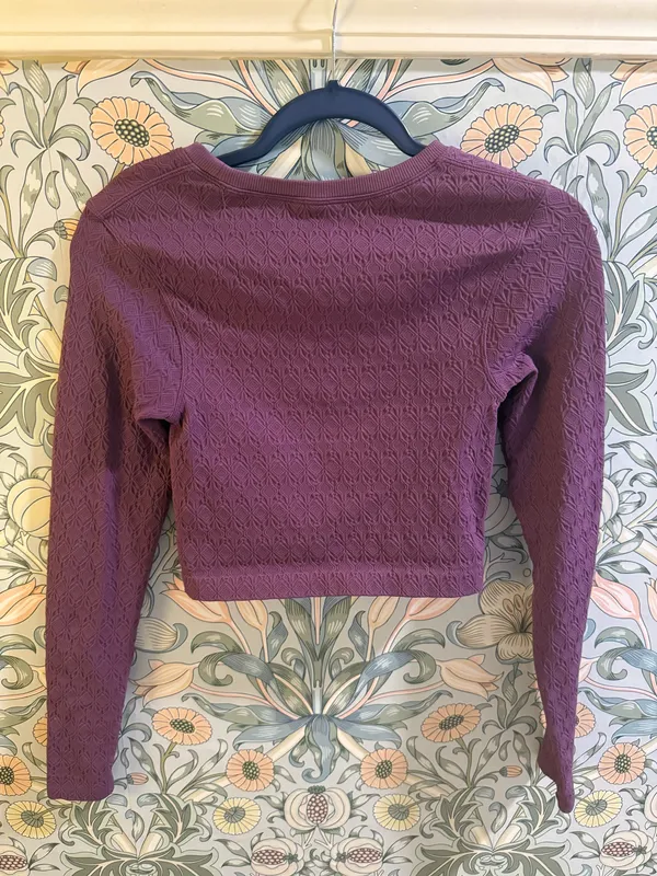 JoyLab Cutout Shirt - Image 3