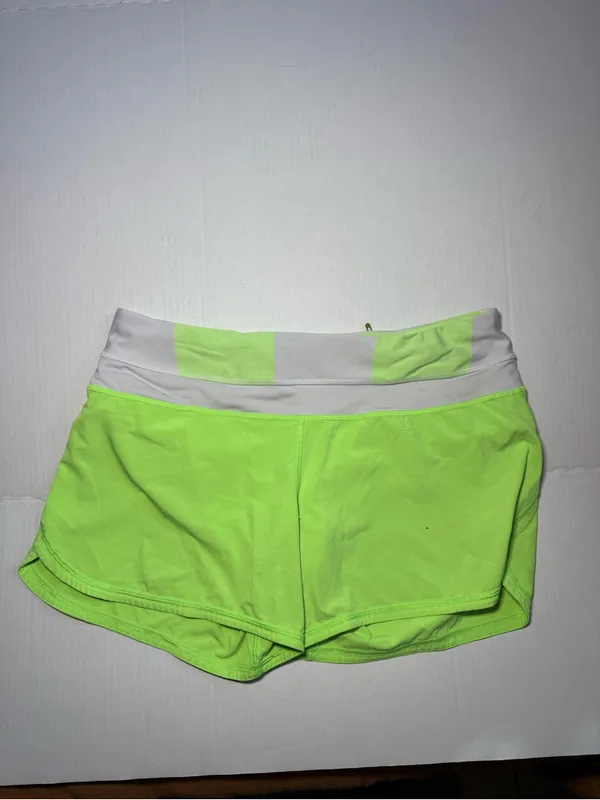 Lululemon Groovy Run Shorts 4.5" - Image 3