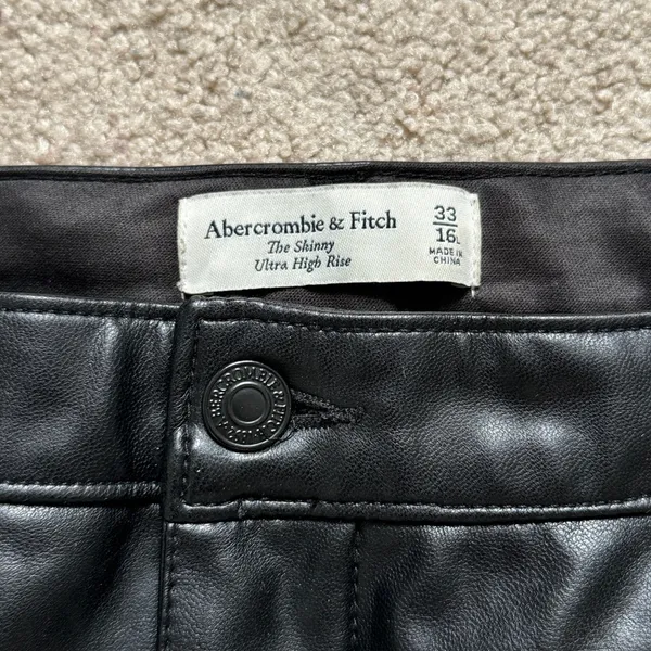 Abercrombie & Fitch Ultra High Rise Leather Pants Size 16 L Split Hem Skinny - Image 4