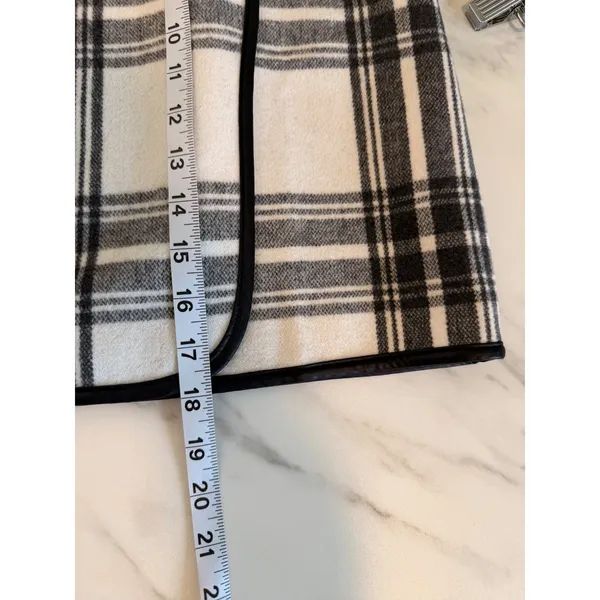 Joe Fresh Plaid Wool Blend Wrap‎ Mini Skirt Black White Party Women's Size 6 - Image 5