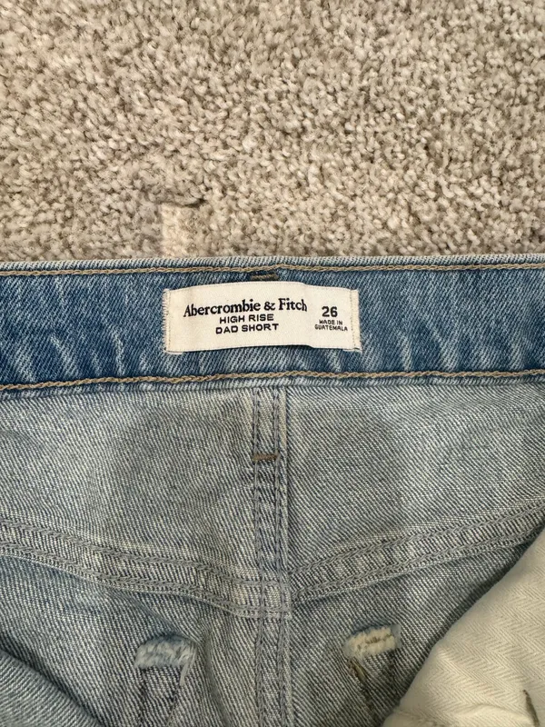 Abercrombie & Fitch High Rise Dad Short - Image 3