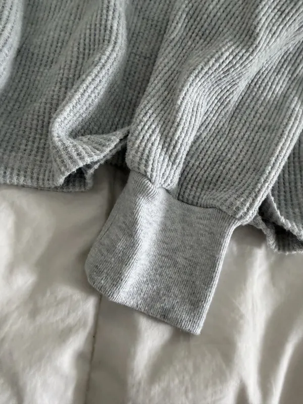 Abercrombie & Fitch Sweater - Image 2