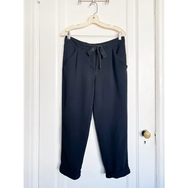 Wilfred • Aritzia Allant Pant black cropped slouchy dress trouser - Image 3