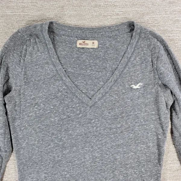 Hollister V Neck Long Sleeve Basic Tee Size M Womens Gray Slim Fit Logo Y2K - Image 4