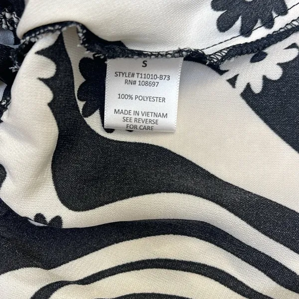 Alice Blue Black and White Peplum Top - Image 4
