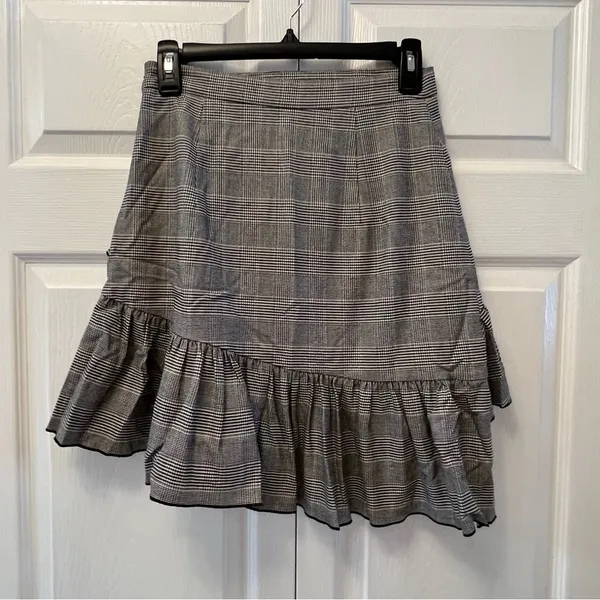 Club monoco ruffle tiered black plaid mini skirt size‎ 2 - Image 4