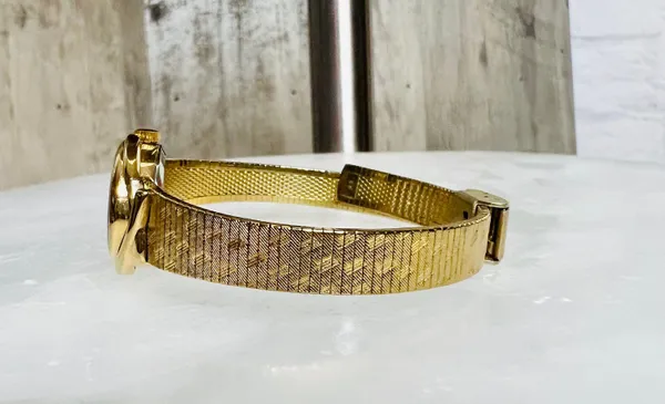 Timex Dainty Vintage Gold  Watch - Image 5