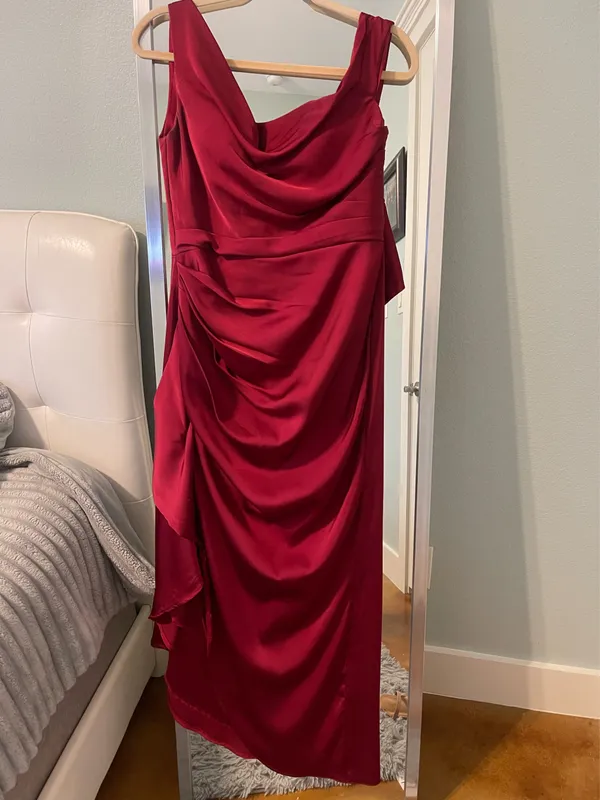 Red corset Dress Size 4 - Image 2