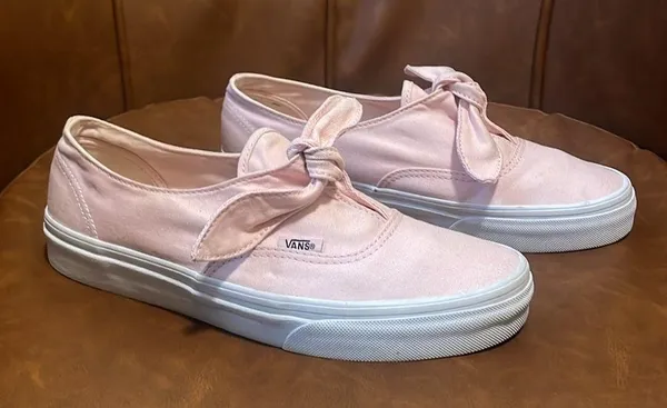 VANS Chalk Pink Knotted Sneakers $90 EUC Wmn 8; Men 6.5 - Image 2