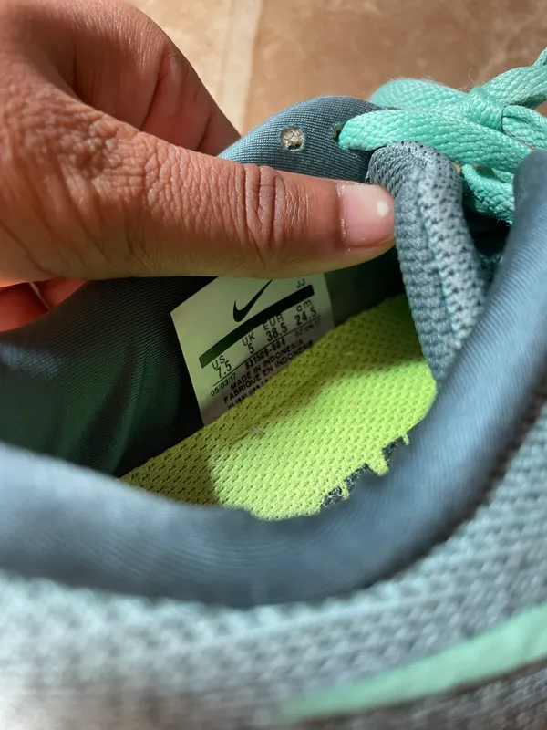 Nike Running Shoes - Image 2
