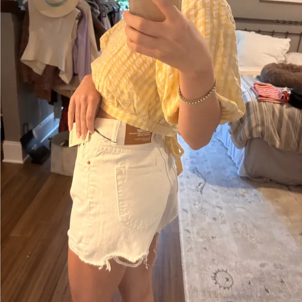 Dr. Denim white shorts - Image 2