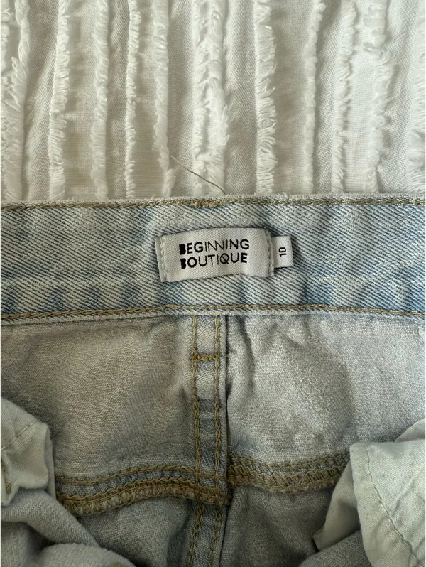 Beginning Boutique Light Wash Denim Ripped Jeans - Image 3