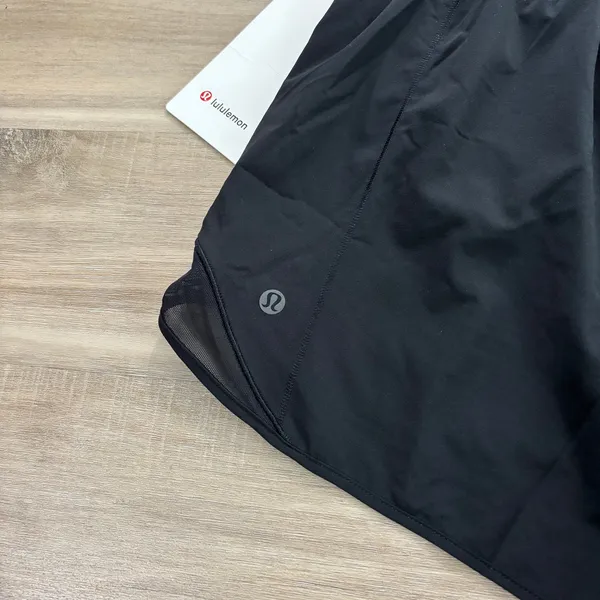 NWT Lululemon Hotty Hot Short High-Rise Long 4" Women Size 14 Black - Image 6