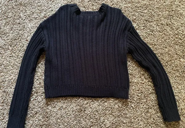 Aeropostale Black Sweater - Image 2