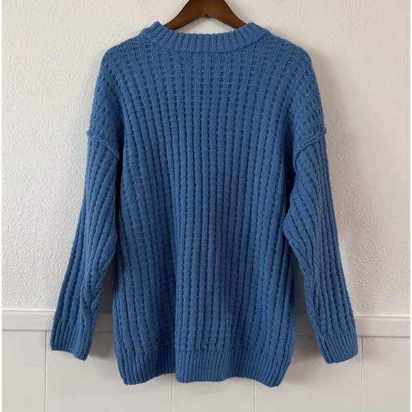 SO Women’s Blue Open Knit Crew Neck Sweater Size L NWT - Image 3