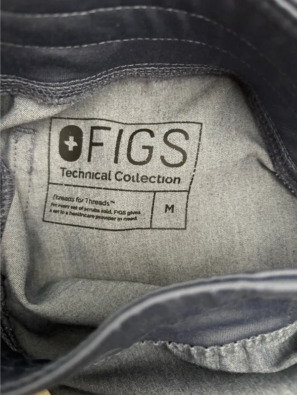 FIGS Scrubs Set - Image 3