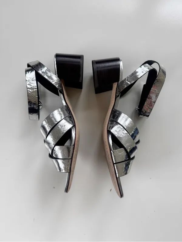 Tory Burch City Heel Sandal in Metallic Vachetta Silver Leather size 9 - Image 4