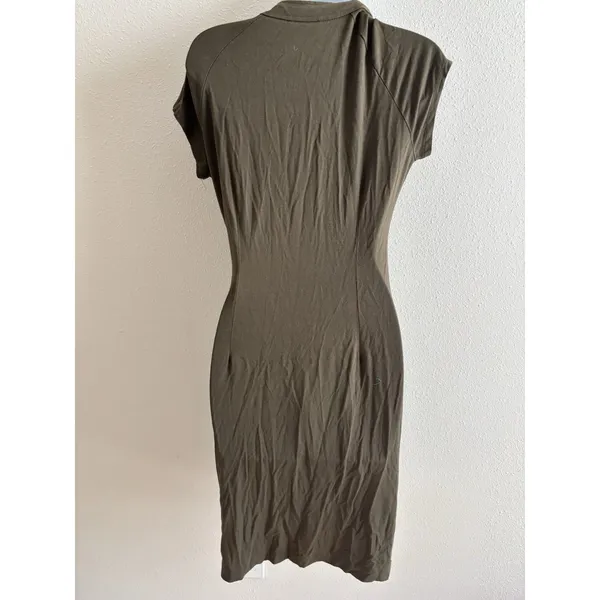 Carmen Marc Valvo‎ Olive Faux Leather Gold Grommets Wrap Dress Large - Image 2