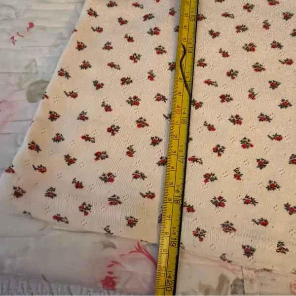 Brandy Melville White Tank Top with Red Floral Pattern - Image 6
