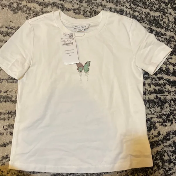 Urban Outfitters Urban Revivo White Butterfly T-shirt size S - Image 2