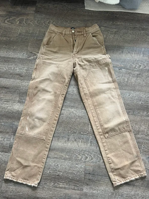 Urban Outfitters Khaki Cargo Jeans - Image 4