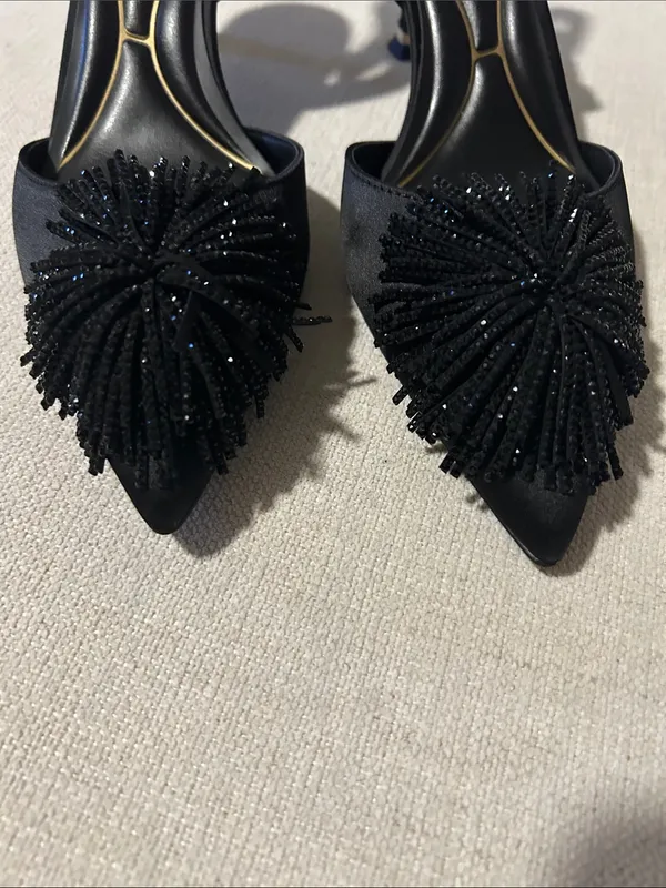 Kenneth Cole New York Umi Pom Pom Pumps, Black Satin. size 7.5, NEW with Box - Image 6