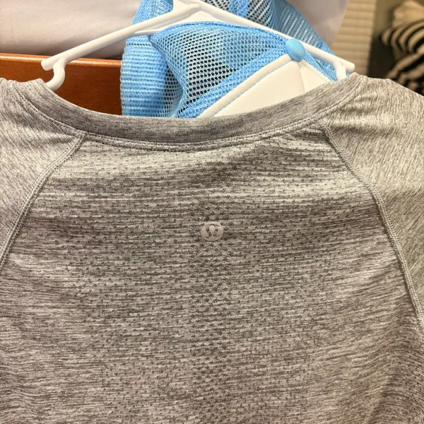 Lululemon Long Sleeve Swiftly Tech - Image 3