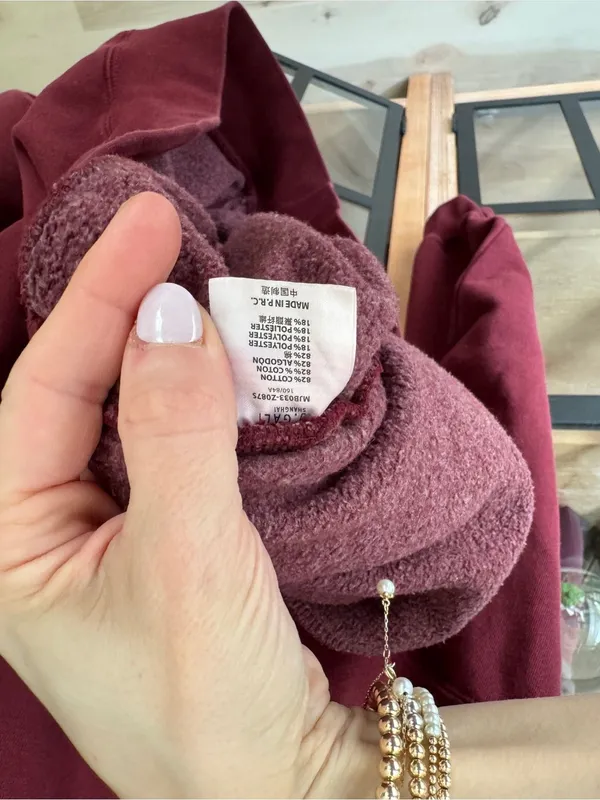 Brandy Melville John Galt Burgundy Crew Neck Sweatshirt pullover fleece maroon - Image 7