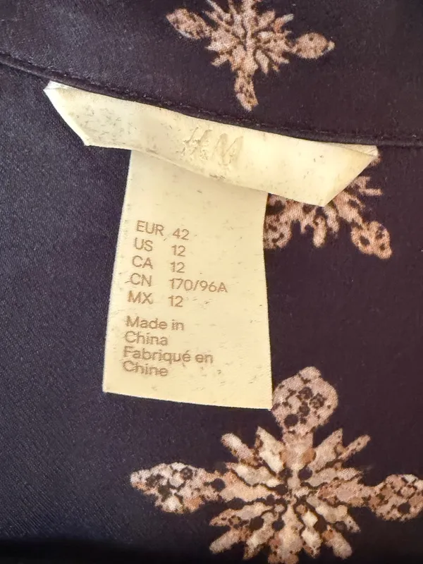 H&M Patterned Pajama Shirt - Black/Tan Satin Top Blouse - Size 12 - Image 6