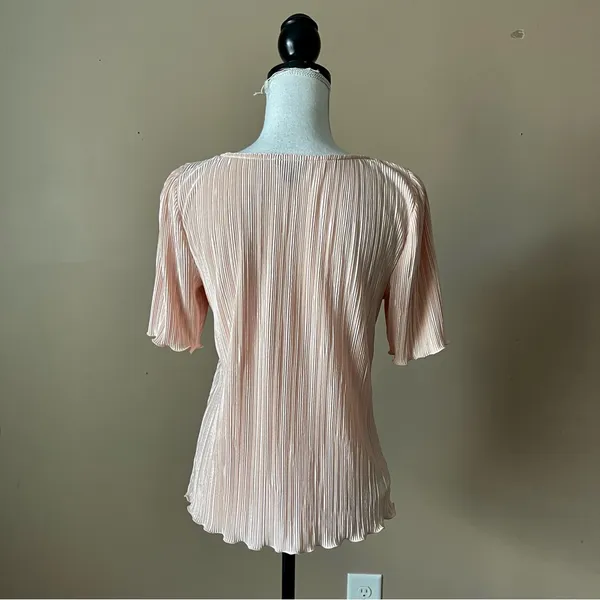 ANN TAYLOR | Baby Pink Crinkle Lettuce Hem Satin Blouse Sz M - Image 6