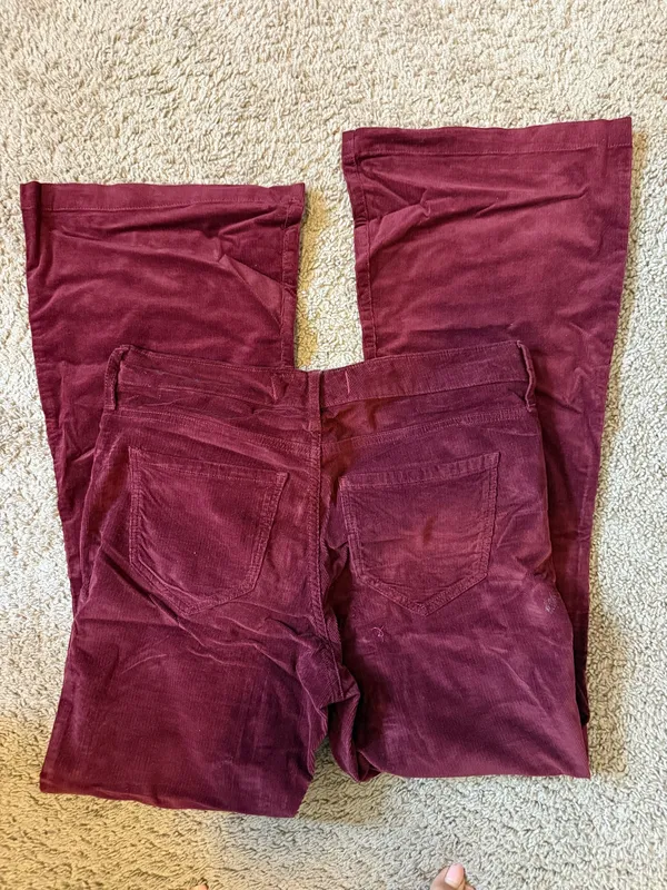 Hollister Flare High-Rise Pants - Image 3