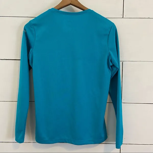 Asics Women’s Long Sleeve Athletic Top. Size Small. - Image 2