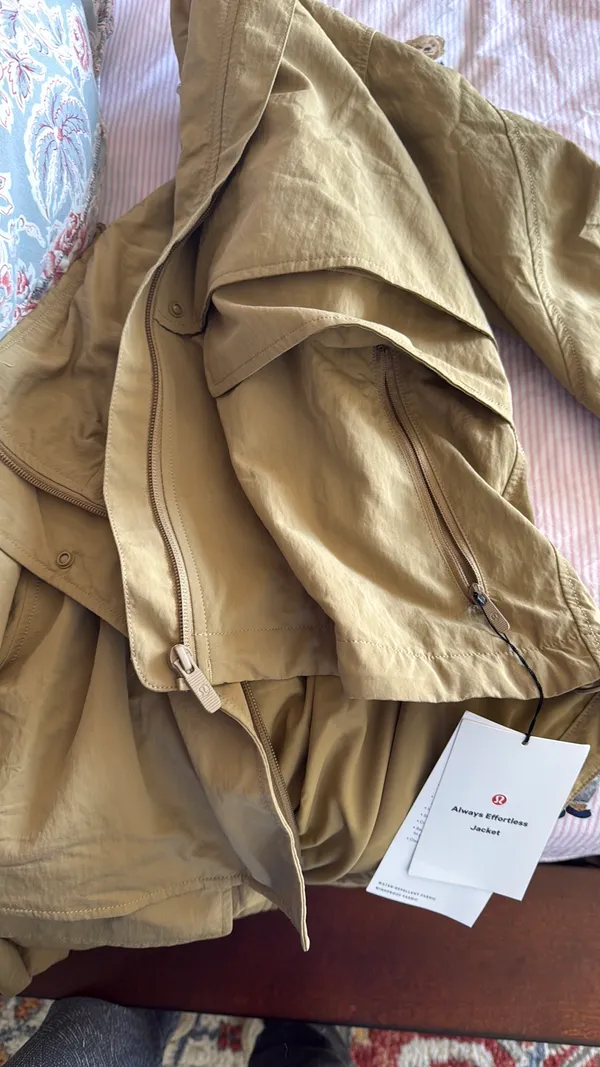 Lululemon Athletica Lululemon Always Effortless Jacket Filbert Tan size 6 - Image 5