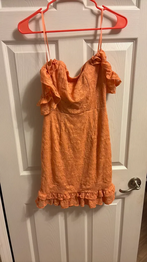 Selfie Leslie Orange floral off the shoulder dress - Image 4