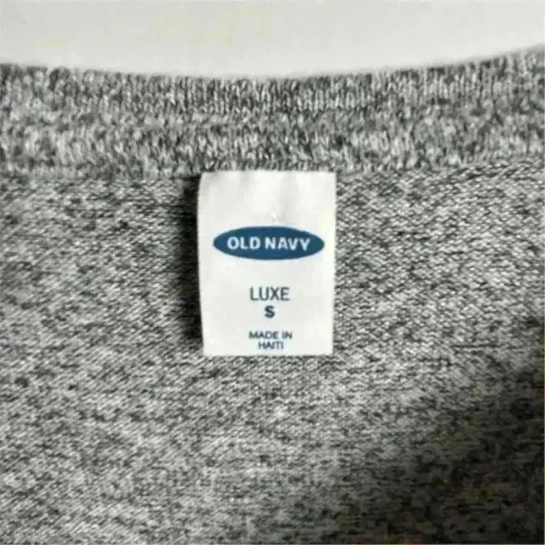 Old Navy Women's Gray Long Sleeve Crew Neck Top Size S‎ Casual - Image 3