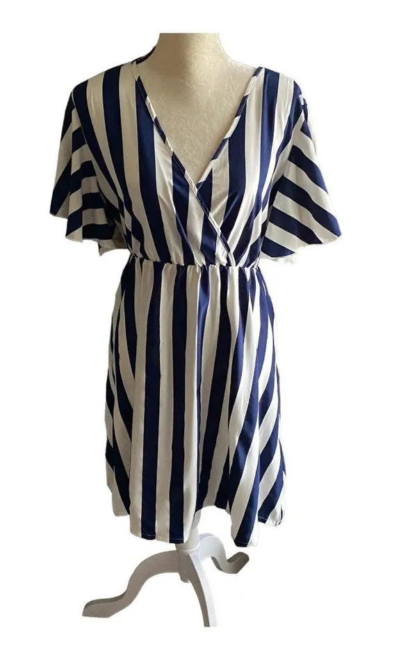 Adorable navy blue and white striped dress - Image 3