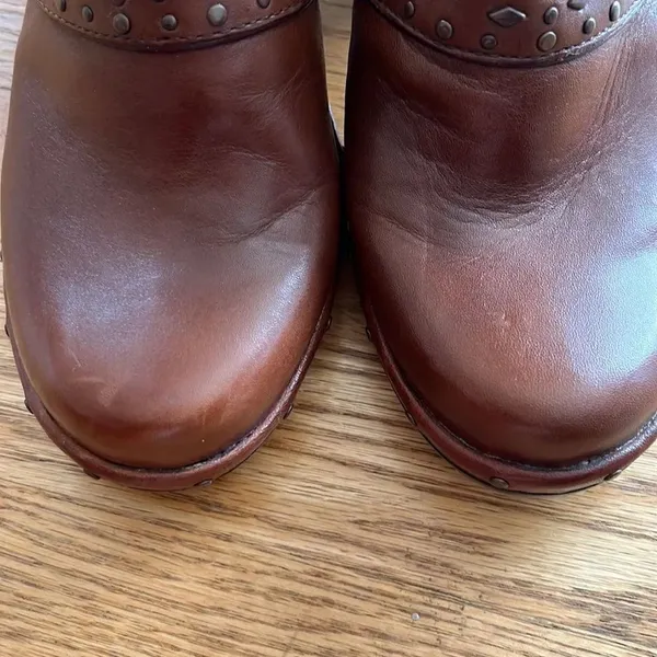 Sofft Camel Brown Studded and Leather Upper Heeled Clog- Size 7M - Image 2