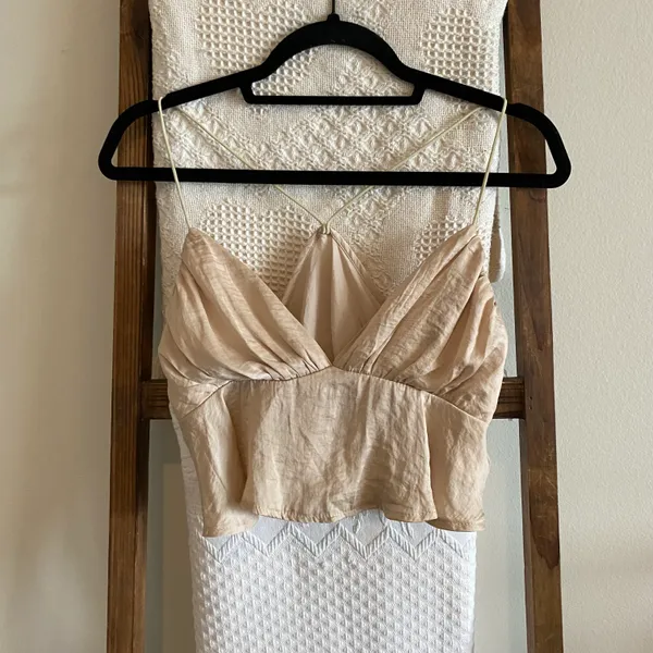 SheIn NWOT champagne gold ruched bust cami top - Image 3