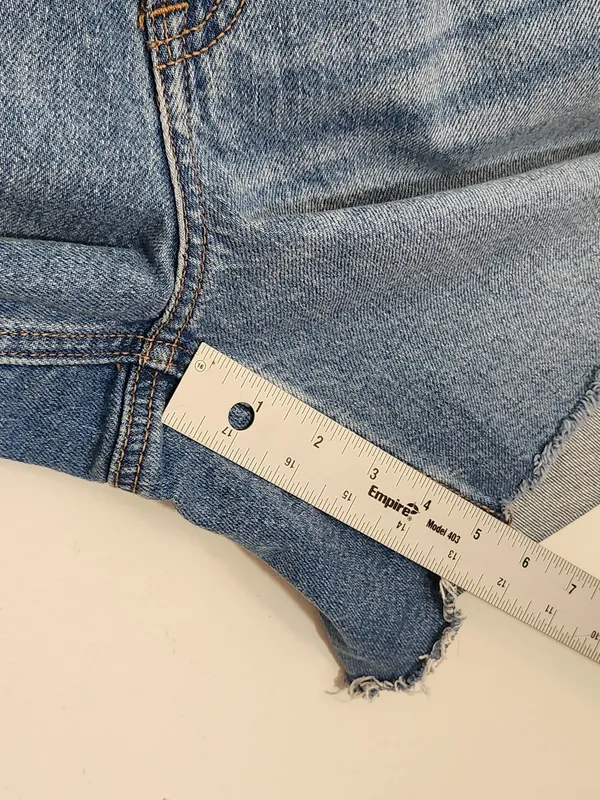 American Eagle Strigid Relaxed Cutoff Jean Shorts Size 12 - Image 7