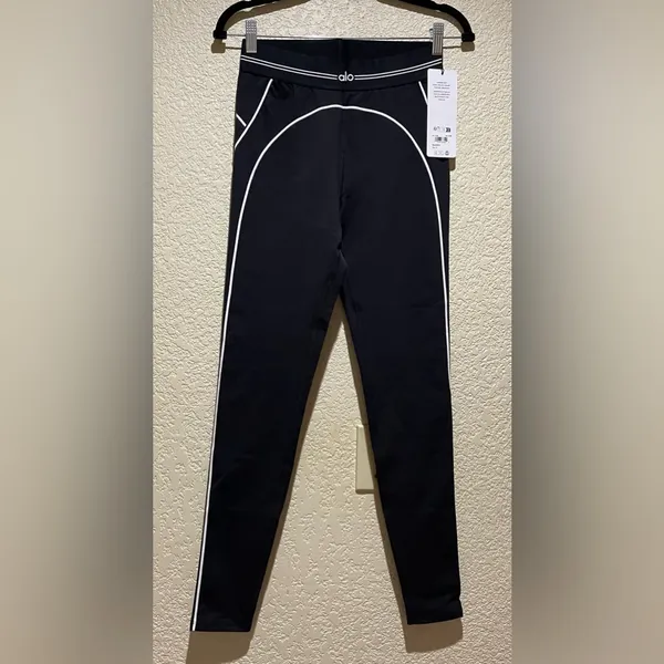 ALO Yoga NWT Airbrush High Waist Heart Throb Leggings Black White Size L - Image 6