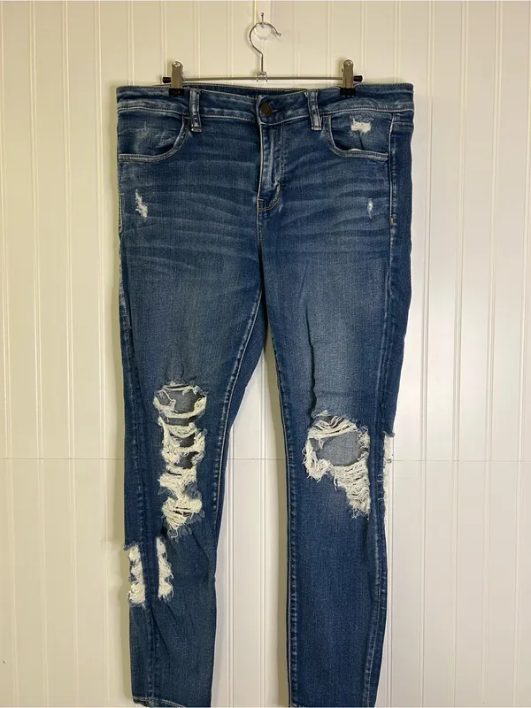 American Eagle Next Level Stretch Distressed Jeggings Size 14 - Image 3