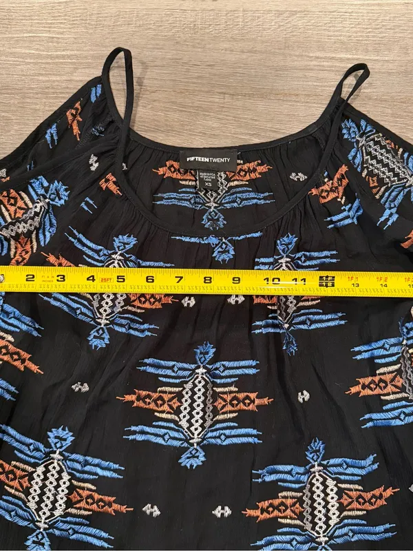 Fifteen Twenty Women’s Black Western Aztec Cold Shoulder Embroidered Top XS - Image 5