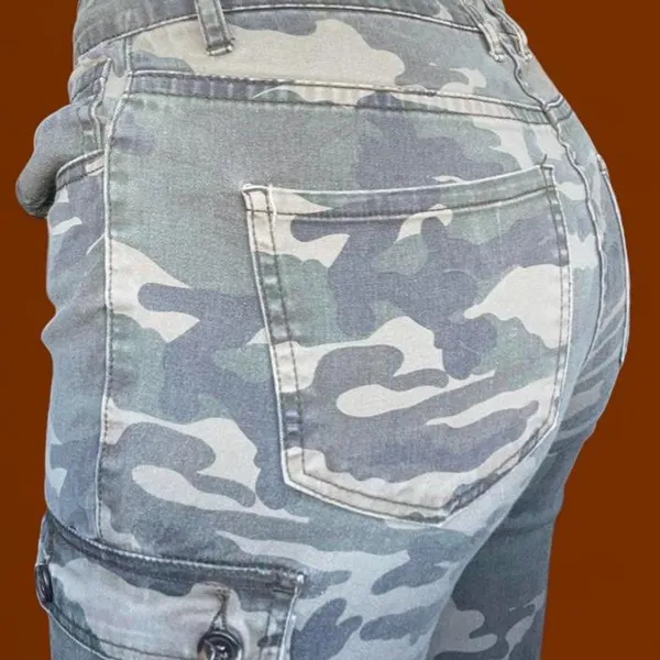 Forever 21 Cargo Pants - Image 3