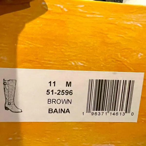 Bella Vita Baina Block Heel Tall Boots, Brow Size 11M New in Box Retail $110 - Image 11