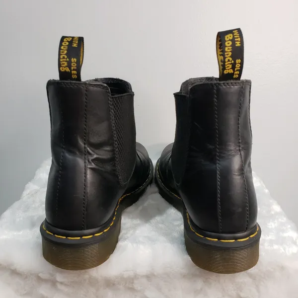 Dr Martens Black Chelsea Boots Womens Size 9 - Image 4